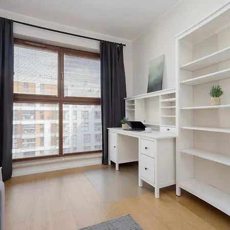 アパート Unique For 6 People With Balcony & Parking By Renters *