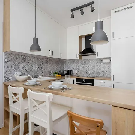 Unique For 6 People With Balcony & Parking By Renters アパート *
